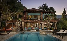 Efharis Beachfront Villa